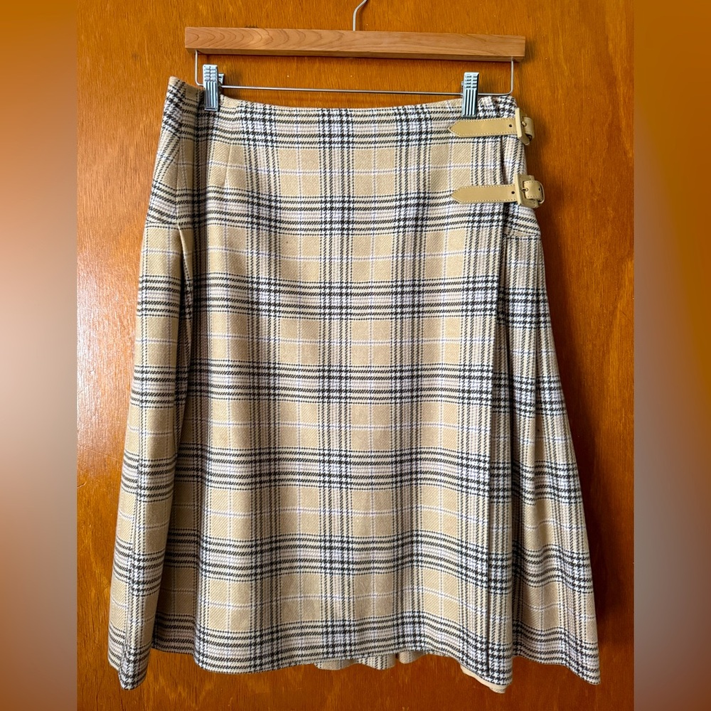 Loro Piana Cream A-Line Knee-Length Skirt for Work